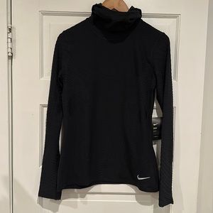 Black Nike Slim Fit Women’s Running. NWT size Medium.
